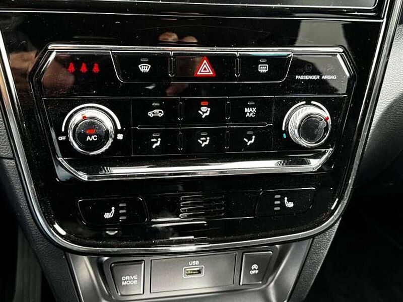 SsangYong Tivoli QUARTZ Automatic*Klima*Navi*SH*Alu