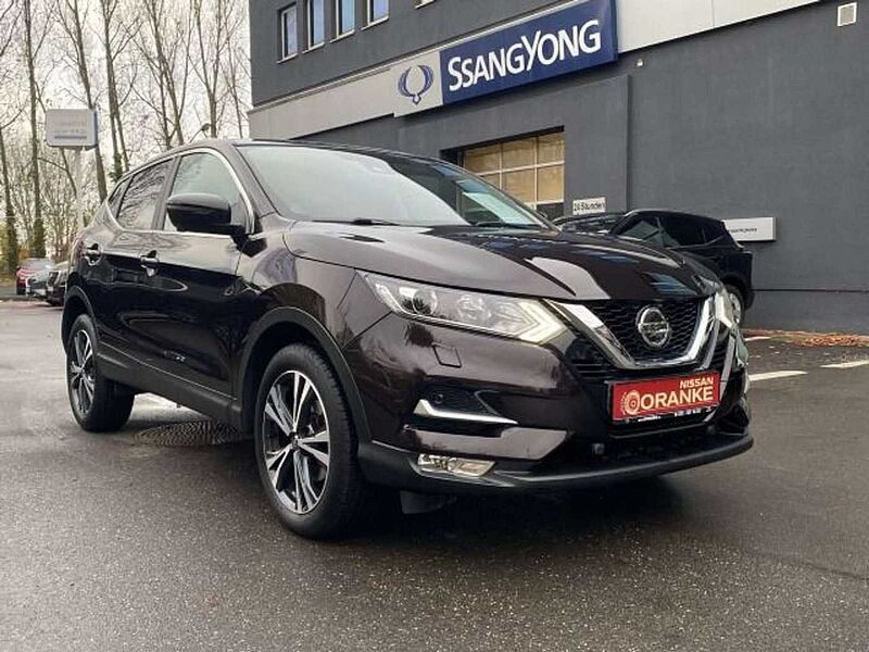 Nissan Qashqai 1.3 DIG-T DCT N-Connecta BFS*18Zoll