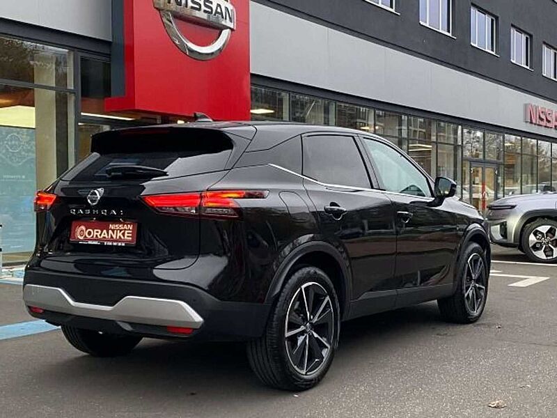 Nissan Qashqai 1.3 DIG-T X-Tronic Tekna * Winterräder