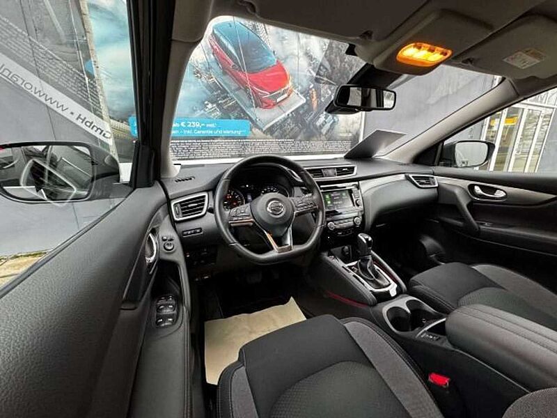 Nissan Qashqai 1.3 DIG-T DCT N-Connecta Winterpaket*ALU